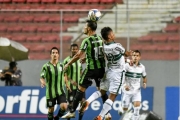 América-MG sai na frente, mas cede empate ao Coritiba no Independência