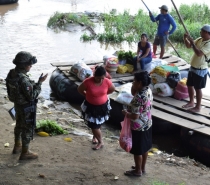 México detém quase 800 imigrantes sem documentos em quatro caminhões