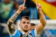 Com gol de Vizeu, Grêmio domina e vence o Atlético-MG na Arena