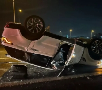 Paula Fernandes capota carro em São Paulo