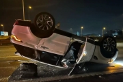 Paula Fernandes capota carro em São Paulo