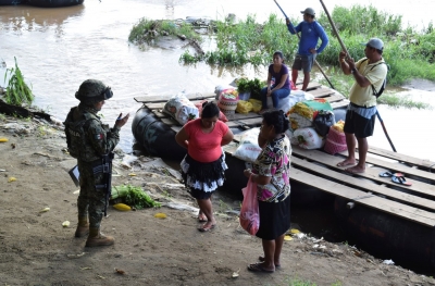 México detém quase 800 imigrantes sem documentos em quatro caminhões