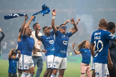 Cruzeiro conquista Série B sem entrar em campo e se torna campeão mais antecipado da história