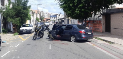 Marido mata mulher a tiros e joga vítima de carro em movimento em viaduto de Fortaleza