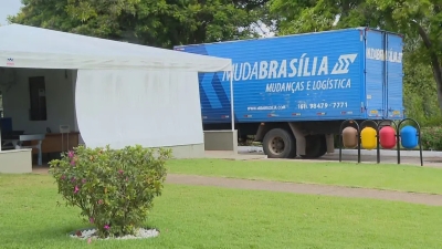 Caminhão de mudança é visto no Palácio da Alvorada